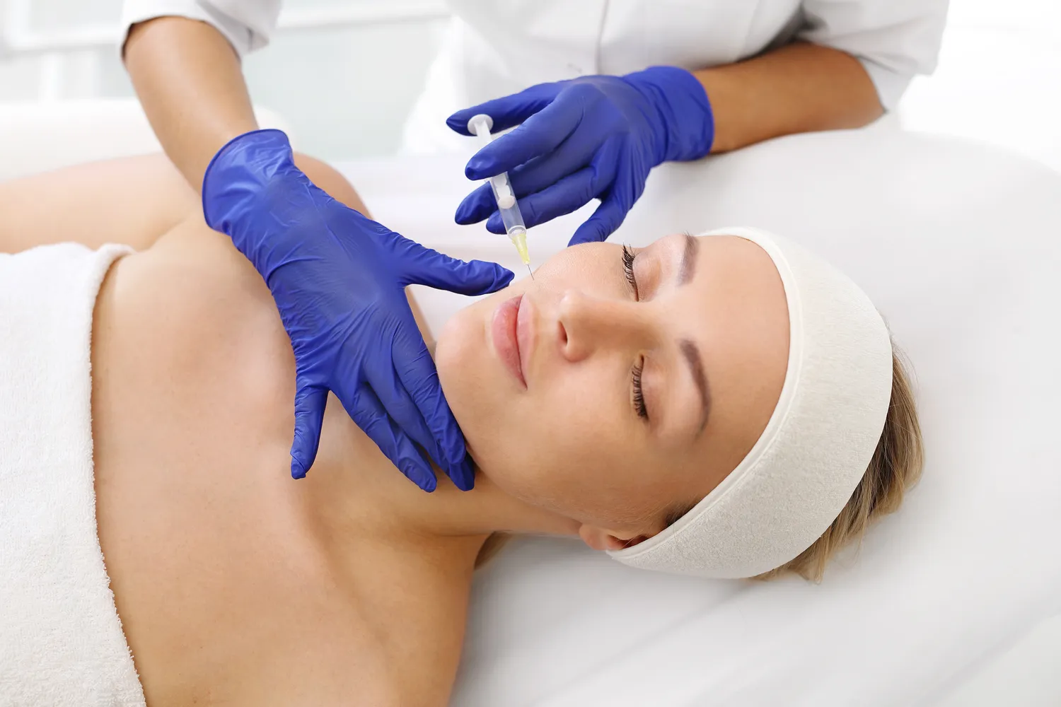 Ile kosztuje kwas hialuronowy?